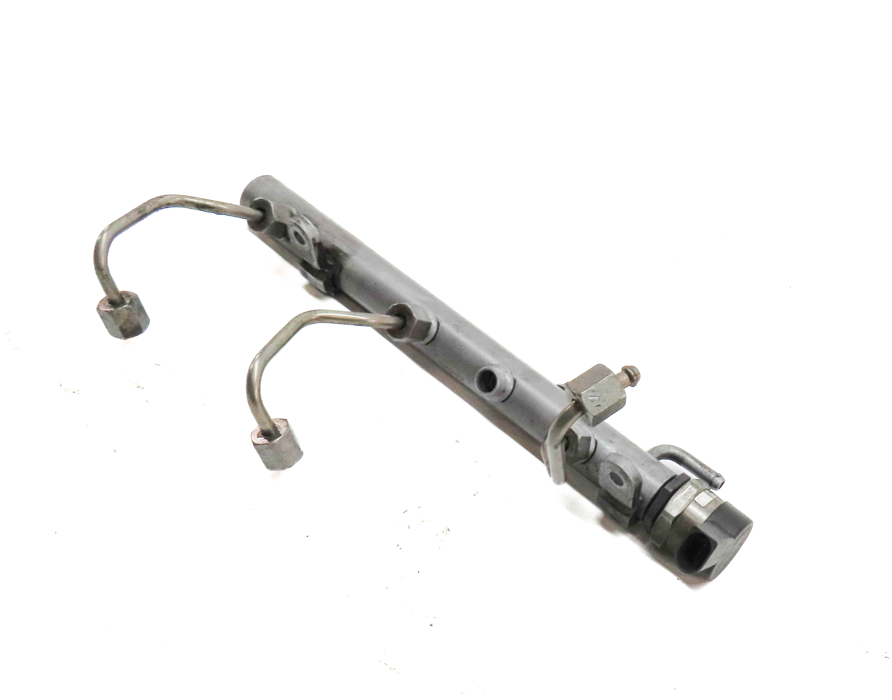 2007 MERCEDES ML320 (W164) 3.0L DIESEL (OM642) LEFT FUEL INJECTOR RAIL w/ LINES — exact item pictured